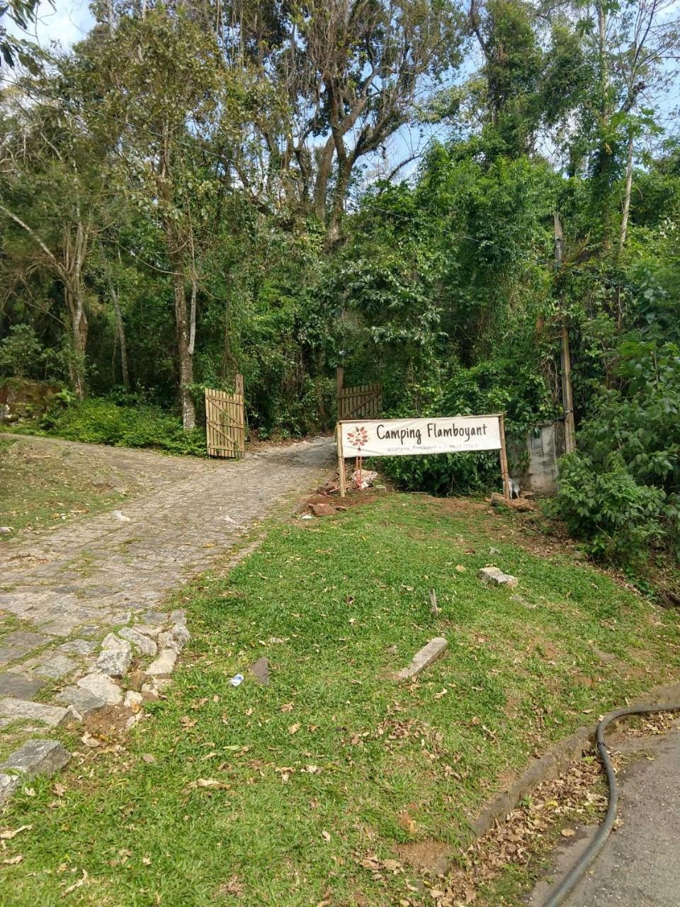 Hotel Camping Flamboyant Ilhabela Esterno foto